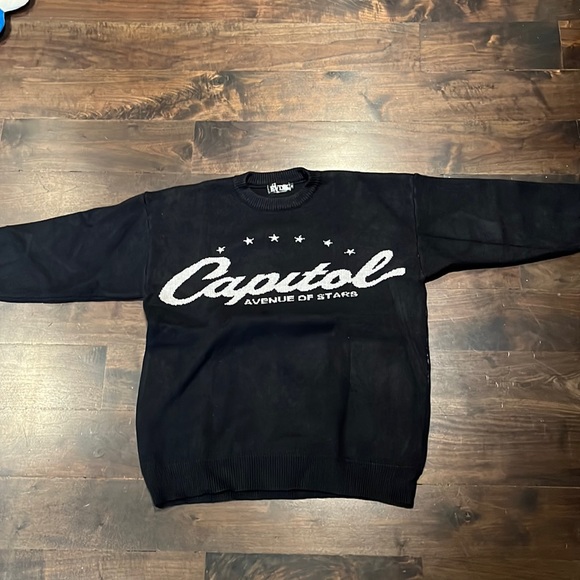 **KNIT SWEATER** - Picture 1 of 4